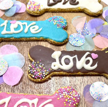 Load image into Gallery viewer, Love Cookies